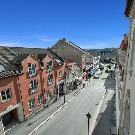 Grand Hotel Hønefoss Buitenkant foto