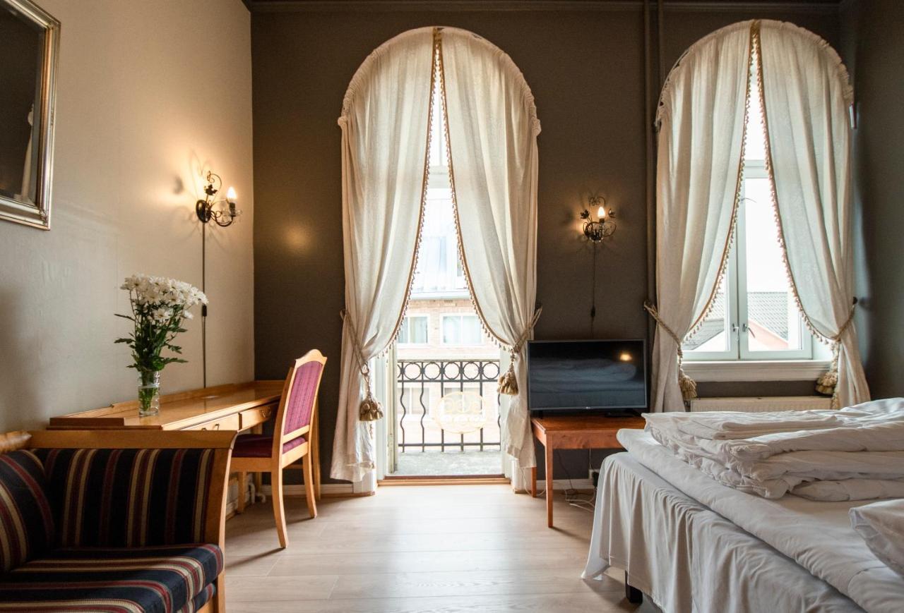 Grand Hotel Hønefoss Buitenkant foto
